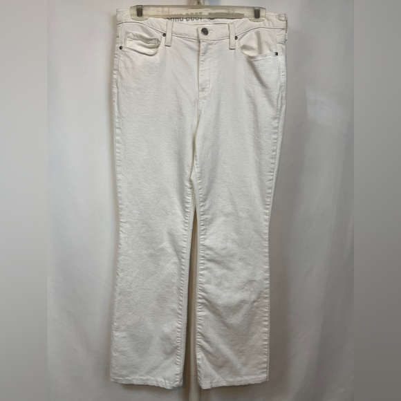 DKNY White Bootcut Jeans Size 8 - Picture 1 of 4